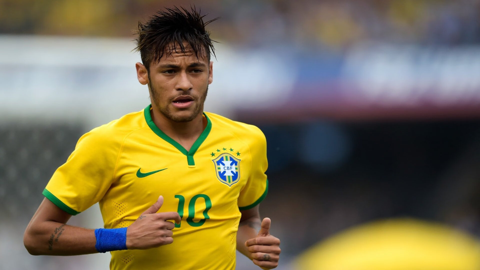 阿克点燃赛场，比利亚雷亚尔对阵曼城，一场战术与意志的淬炼