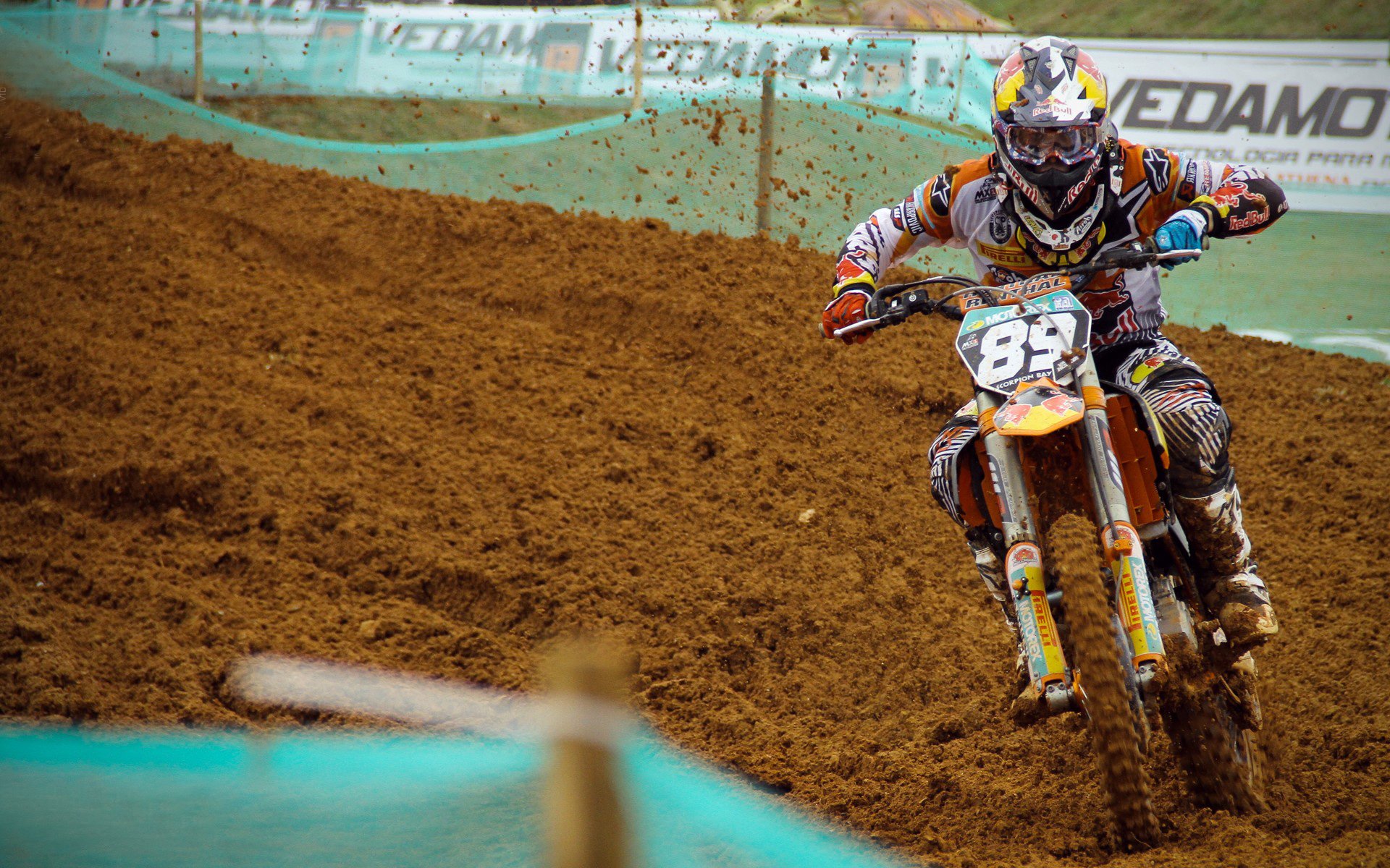 足球场上的肖邦叙事曲，波兰与哥伦比亚的美加墨史诗对决